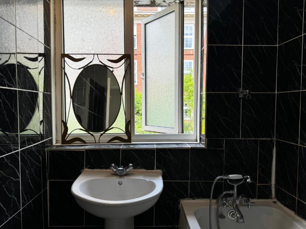 Hotel Whitechapel Lindley House R2 Londyn Zewnętrze zdjęcie